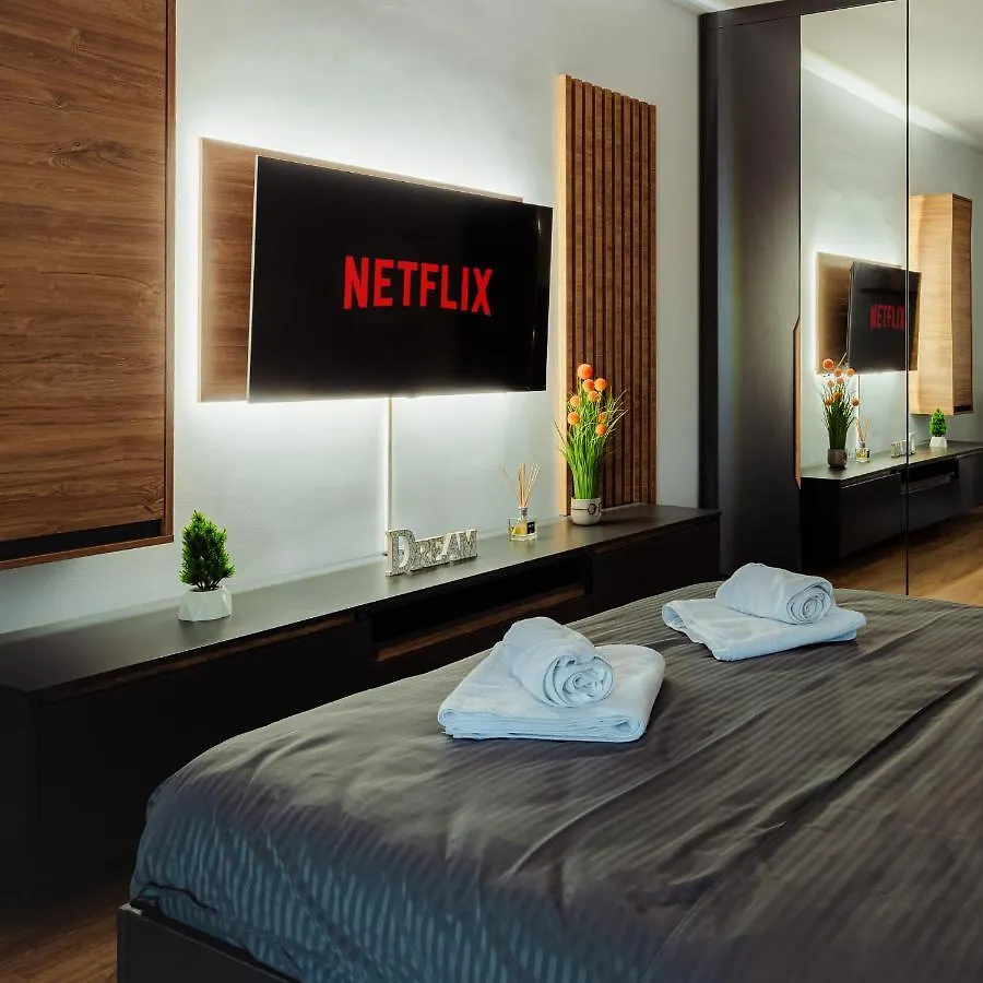 New Luxury City Center Studio Βουκουρέστι